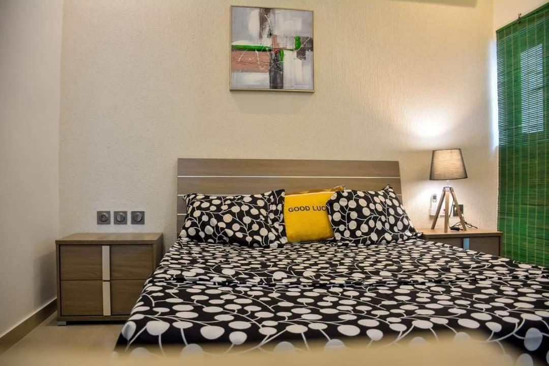 Klik Klak Appart Hotel 科托努 外观 照片