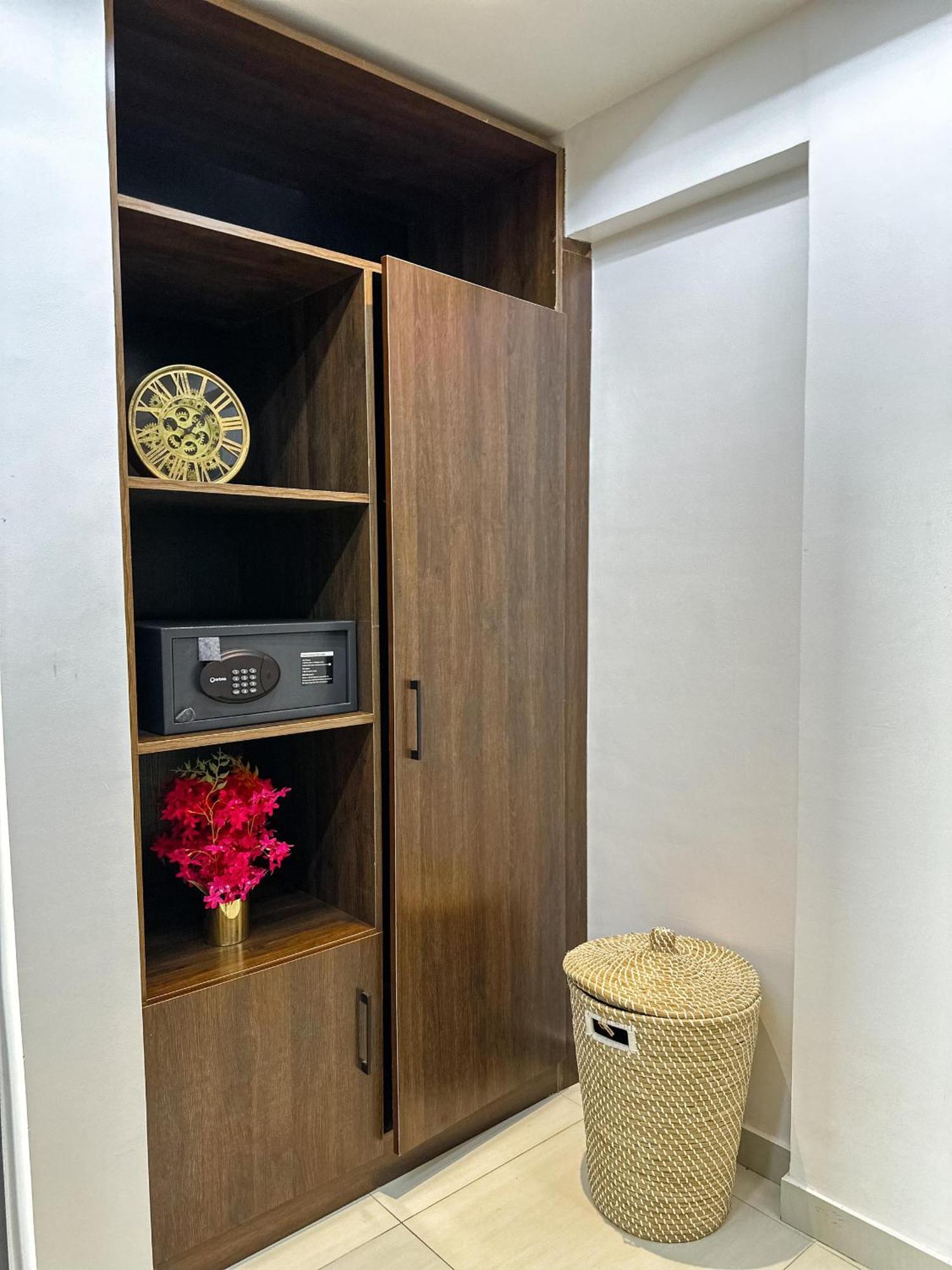 Klik Klak Appart Hotel 科托努 外观 照片