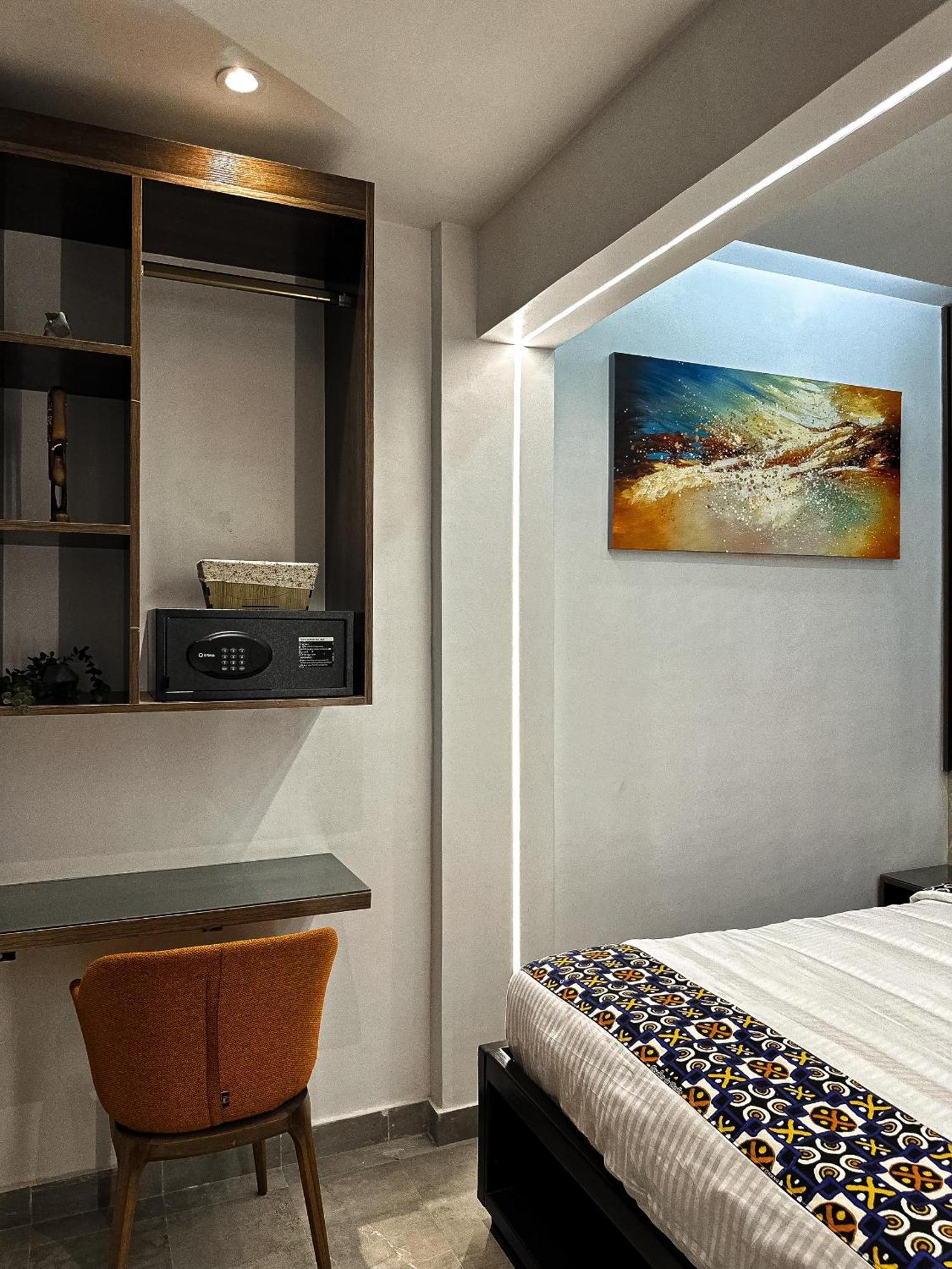 Klik Klak Appart Hotel 科托努 外观 照片