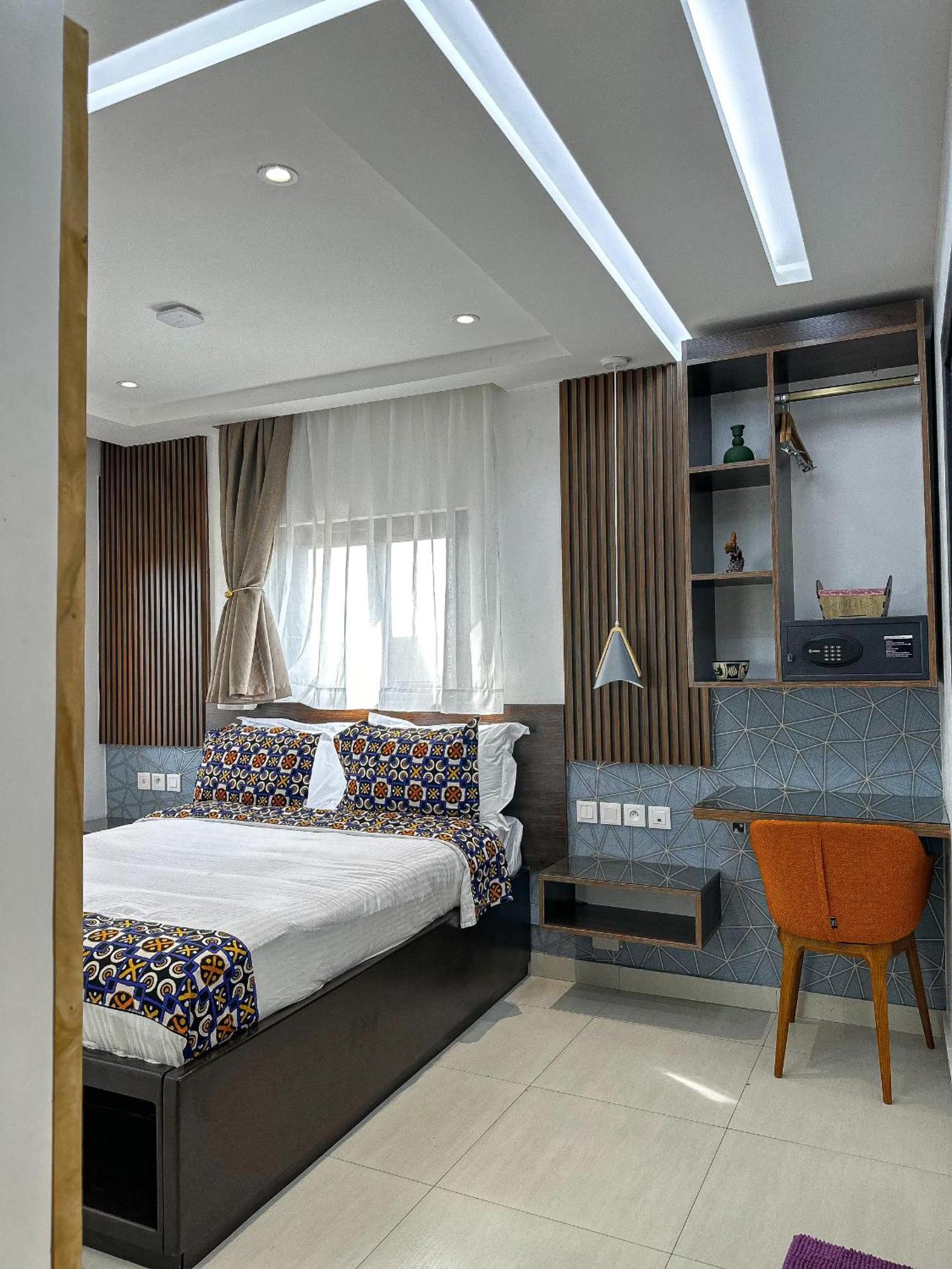 Klik Klak Appart Hotel 科托努 外观 照片