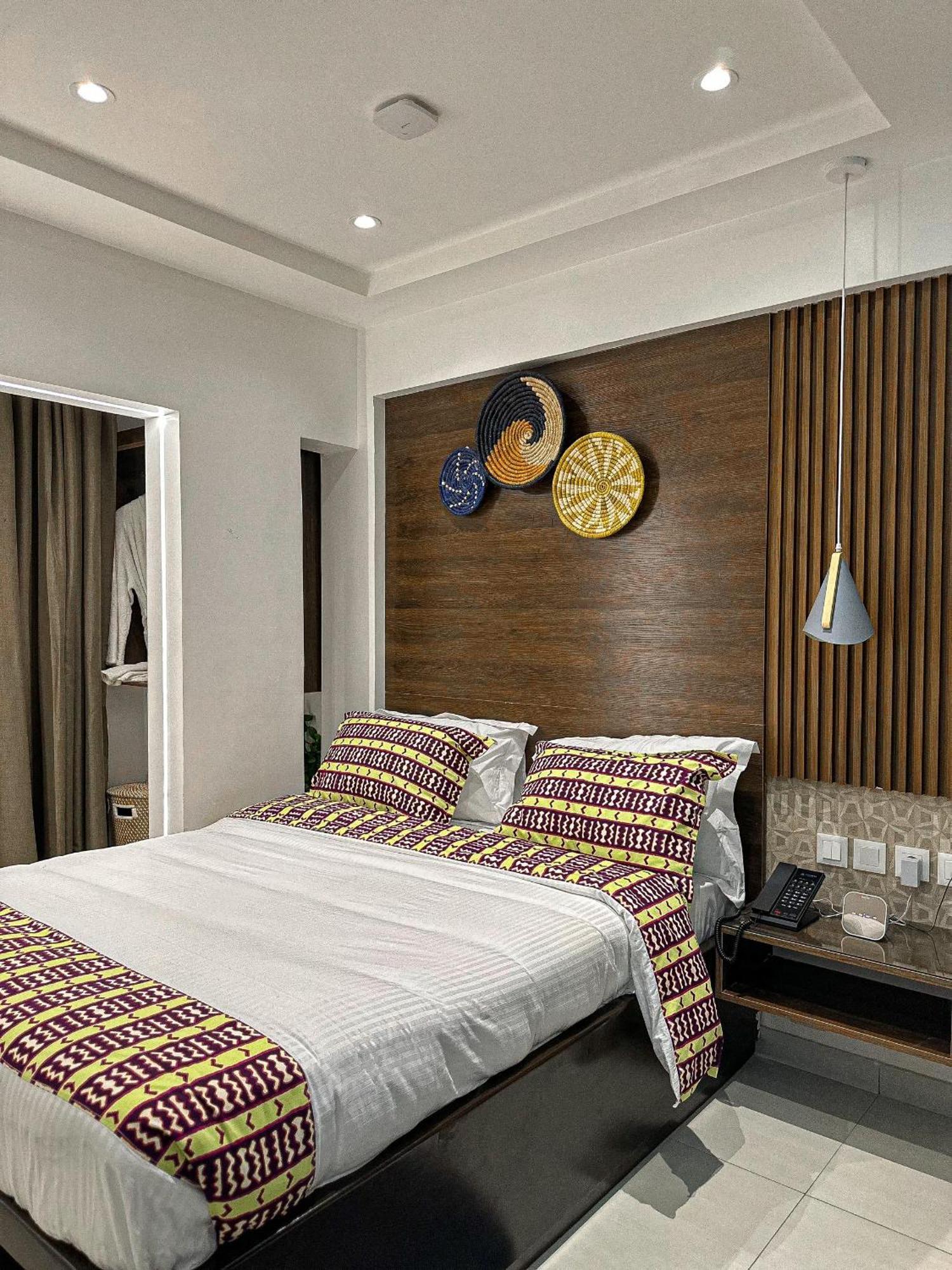 Klik Klak Appart Hotel 科托努 外观 照片